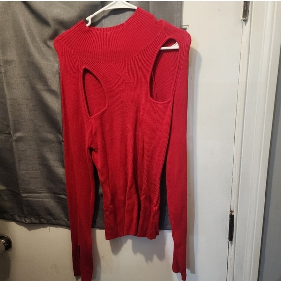 🍂🍁Nwot Ftf cut out sweater size 1x - Picture 2 of 5